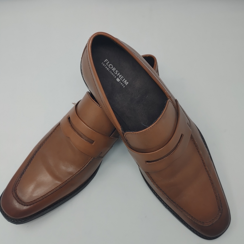 Men's Florsheim Leather Penny Loafers.